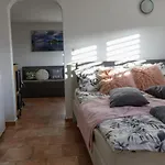Mavrica Apartamento *